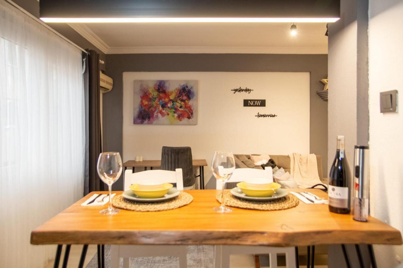 Amazing Flat Near The Coast With A Delightful Shared Terrace Close To Public Transportation In Karsiyaka Ізмір Екстер'єр фото